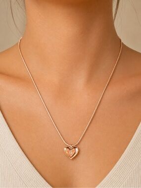 5/25 ✨✨ Delicate Rose Gold Heart Pendant Necklace for Women